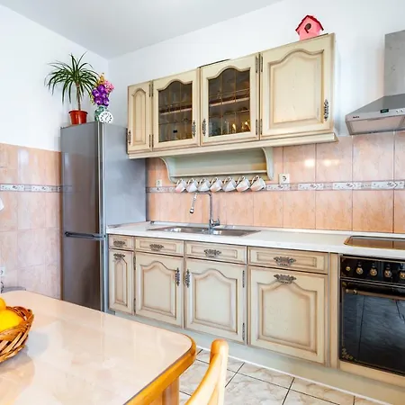 Appartamento Apartments Bonis III